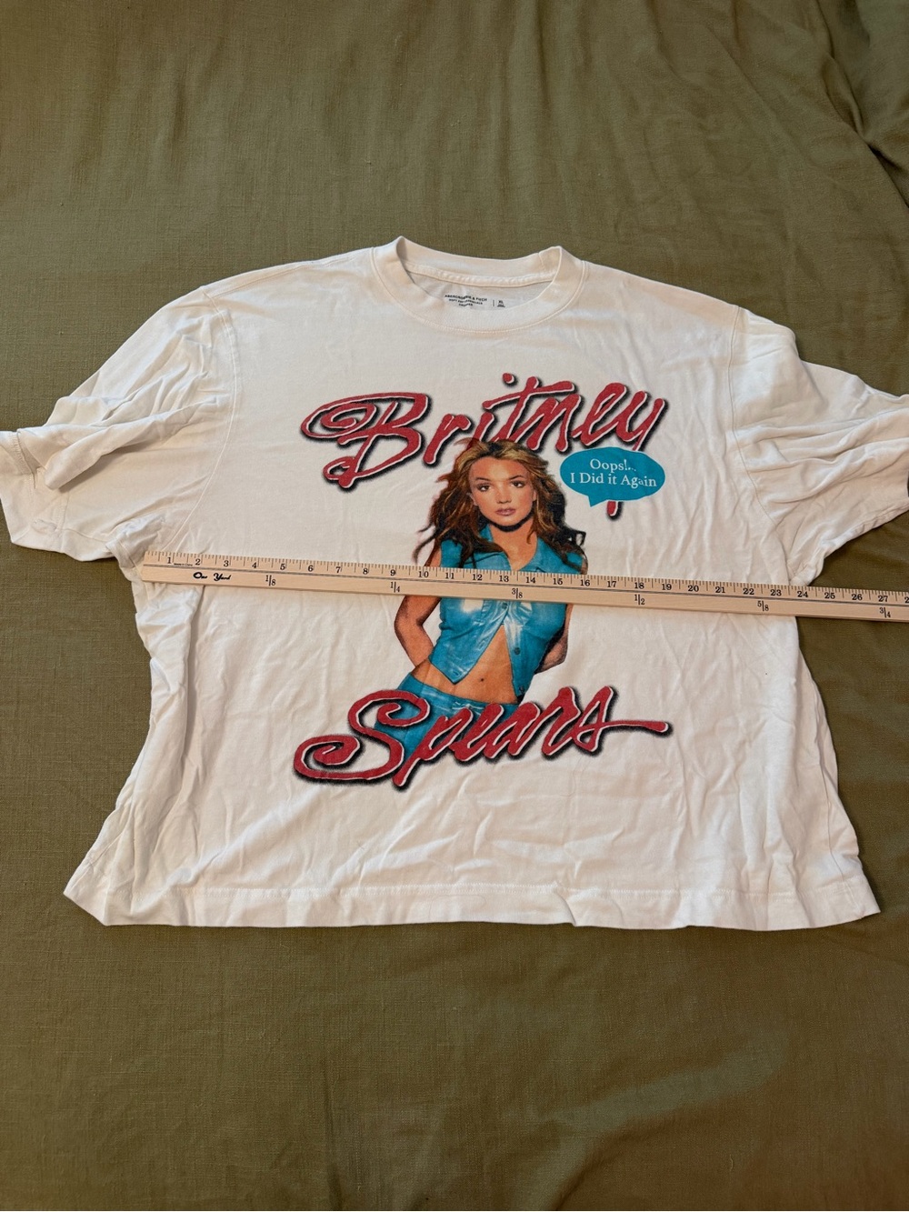Abercrombie Britney Spears White Graphic Tee - Picture 3 of 4